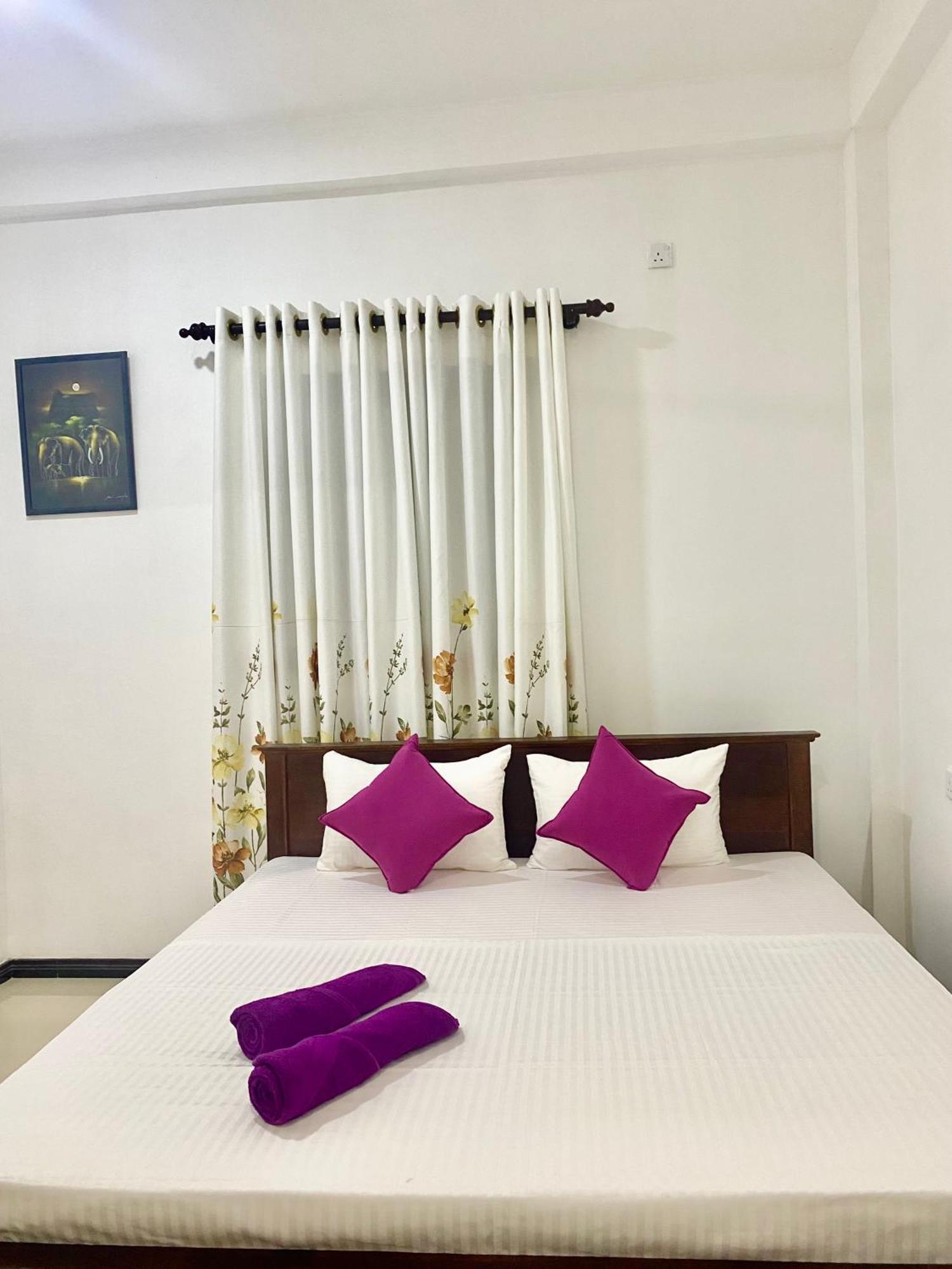 Mario Family Villa And Restaurant Negombo Exterior photo